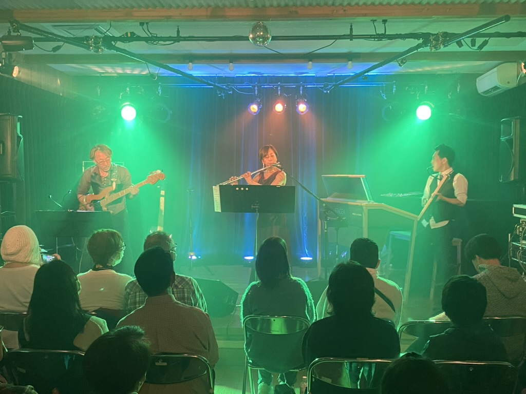 9A9464BD-2A71-4A7D-A5E1-EAA04D988382_1_105_c