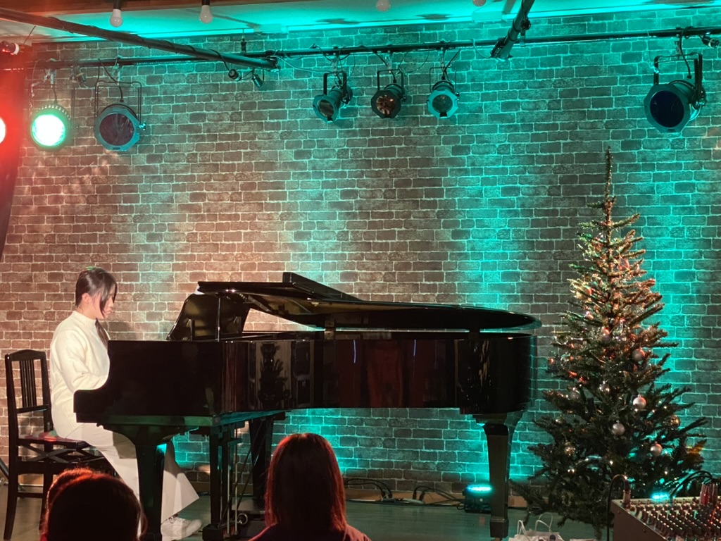 A9559E54-97EA-4B2F-86F8-7614F19EB89B_1_105_c